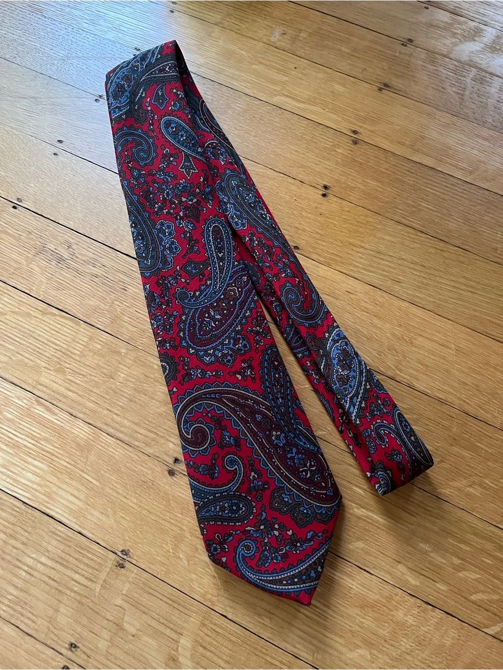 Red Paisley Men's Tie with Blue and Brown Accents